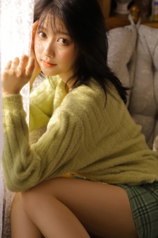 农村路边的小房子